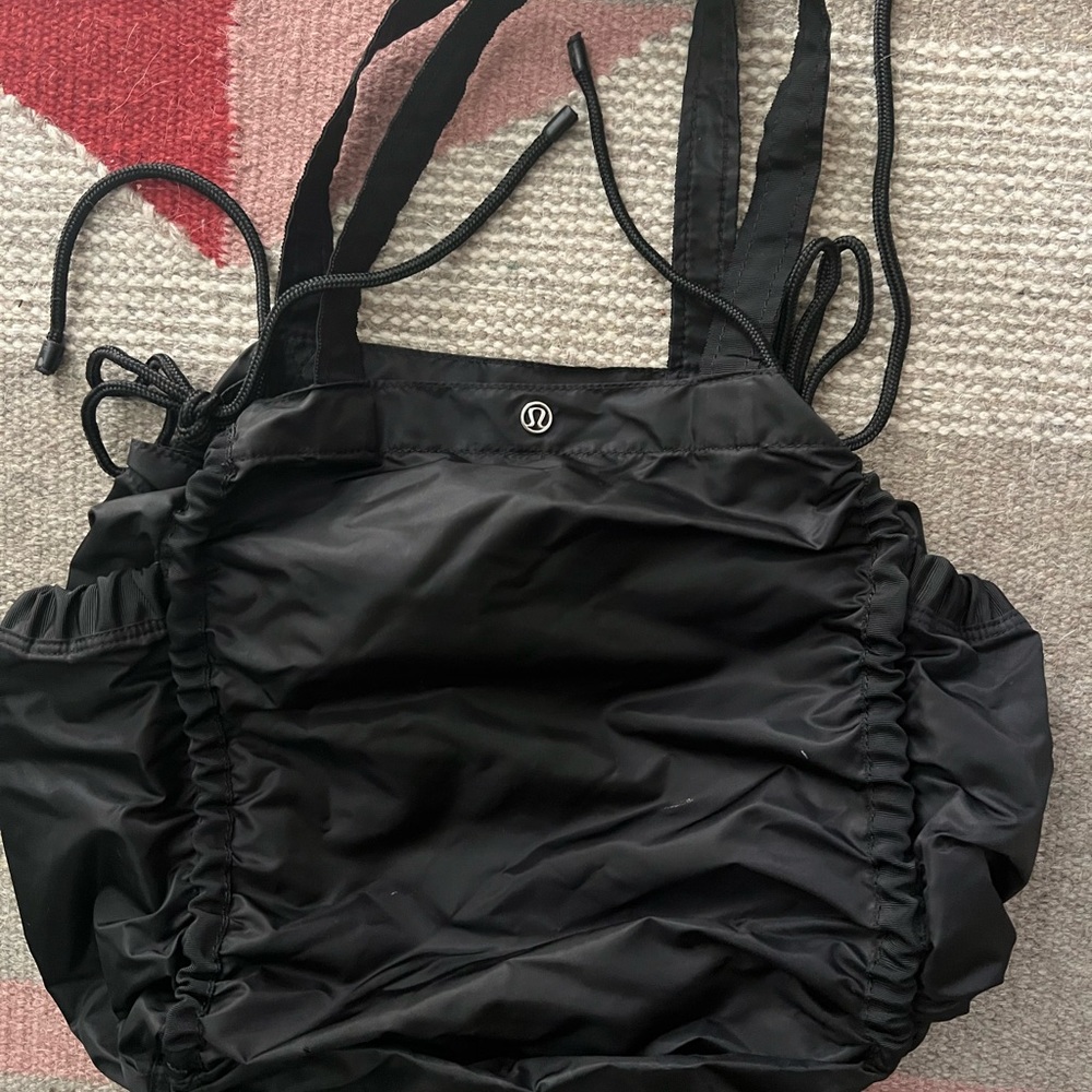 Lululemon yoga bag